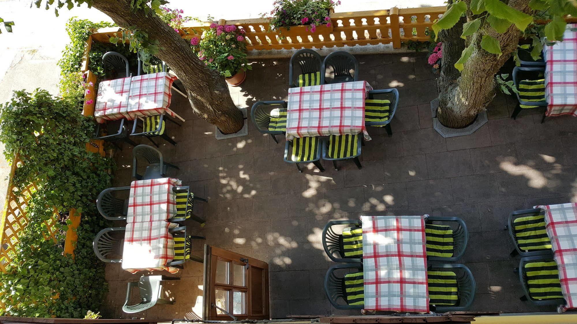 Hotel Gasthof Zum Schwan Steinsfeld Exteriér fotografie