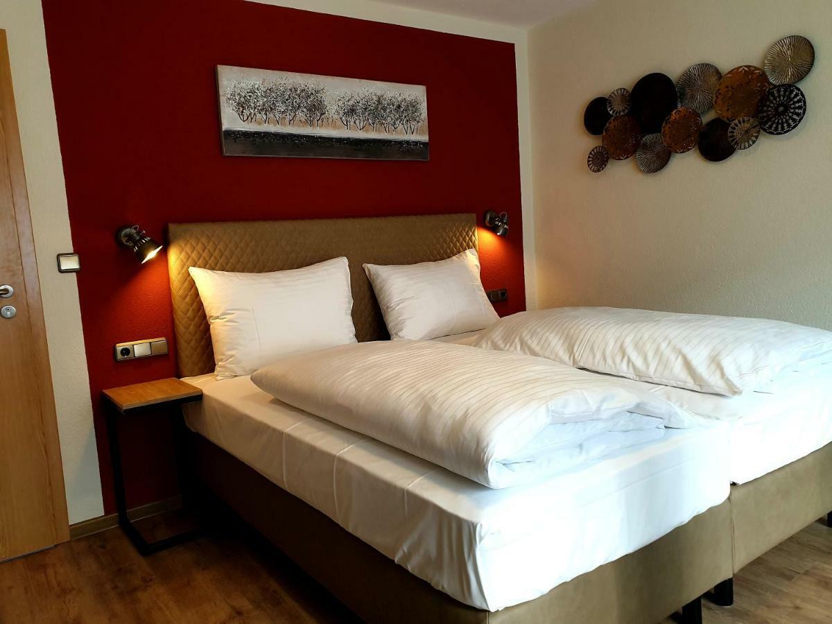 Hotel Gasthof Zum Schwan Steinsfeld Exteriér fotografie
