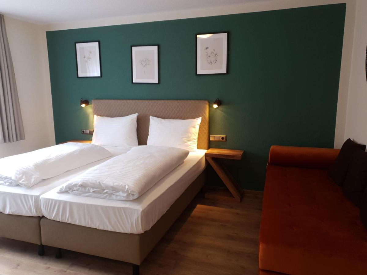 Hotel Gasthof Zum Schwan Steinsfeld Exteriér fotografie