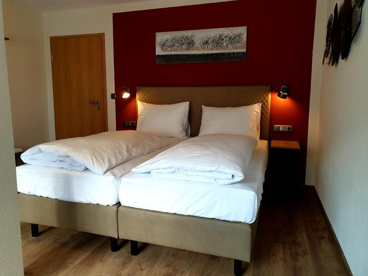 Hotel Gasthof Zum Schwan Steinsfeld Exteriér fotografie